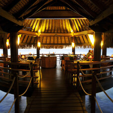 PPT Intercontinental Tahiti - Romance & Restaurant 