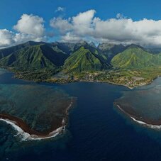 Filip Kulisev - Tahiti Island  view 