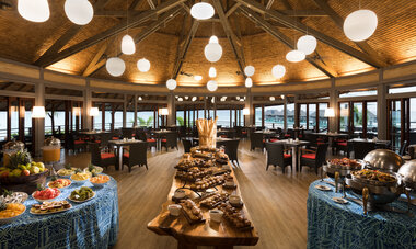 Hilton Moorea Buffet 