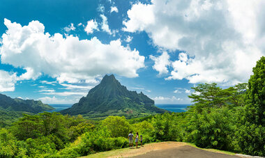 moorea_mountain_1.jpg Moorea mountain