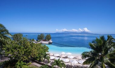 Te Moana Tahiti Resort Views of the Tahiti lagoon and Moorea in the distance from Ocean View rooms.