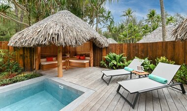 Private pool and dining area 