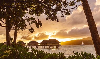 Le Taha'a Resort & Spa by Pearl Resorts Sunset at Le Taha'a Resort