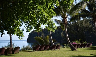 Expansive grounds at Le Tahiti