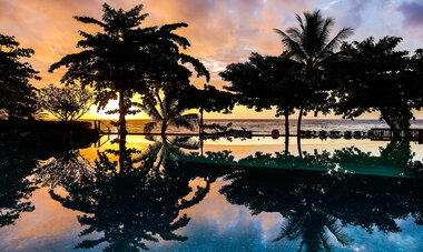 Le Tahiti by Pearl Resorts Le Tahiti by Pearl Resorts sunset