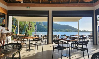 Hotel Cook's Bay Resort & Suite5 CBR5