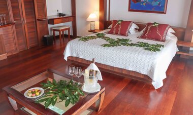 manava_moorea_vin