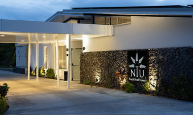 Niu beach moorea - in front Niu beach moorea - in front