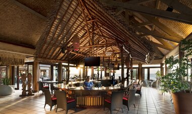 Moorea Sunset Lovebirds Eimeo Bar 