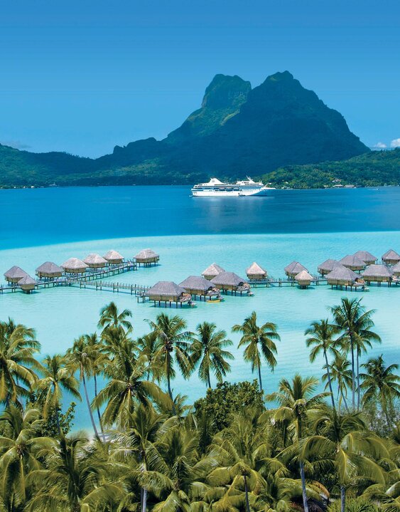 Paul Gauguin; cruise ship 