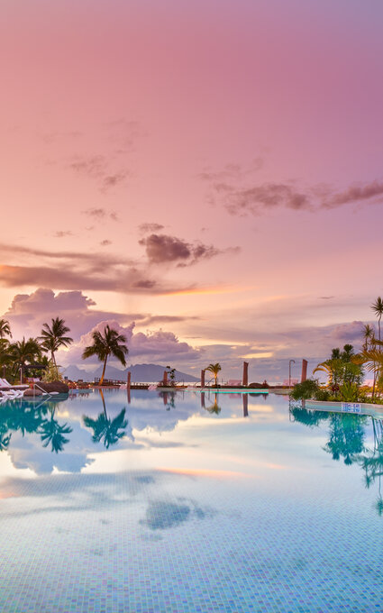 Hilton Tahiti Pool